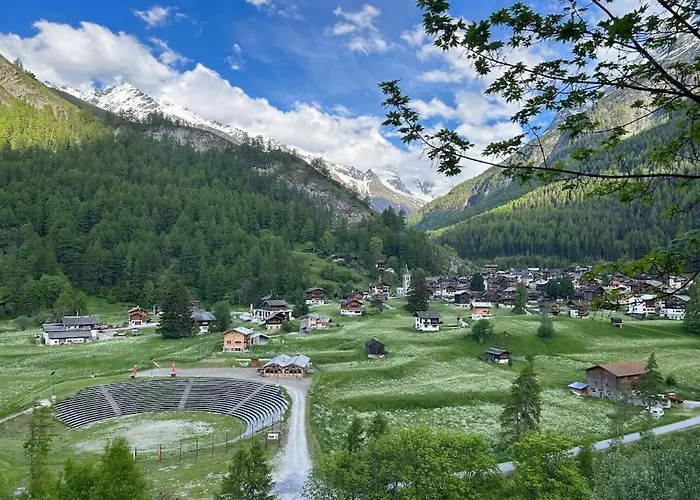 Magnifique Racard Renove Isole 10 Minutes De Marche Chalet