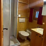 Magnifique Racard Rénové Isolé 10 Minutes De Marche Chalet