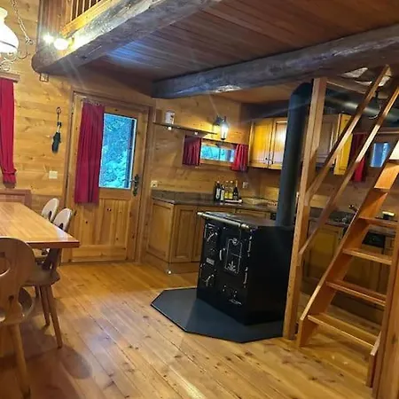 Magnifique Racard Renove Isole 10 Minutes De Marche Chalet *